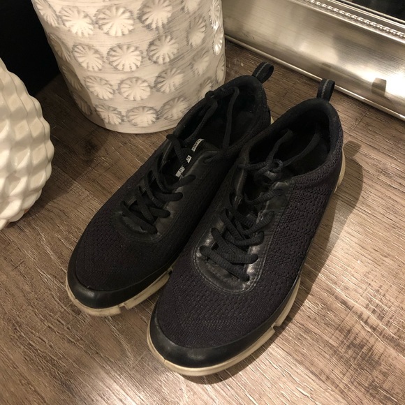ecco danish design sneakers
